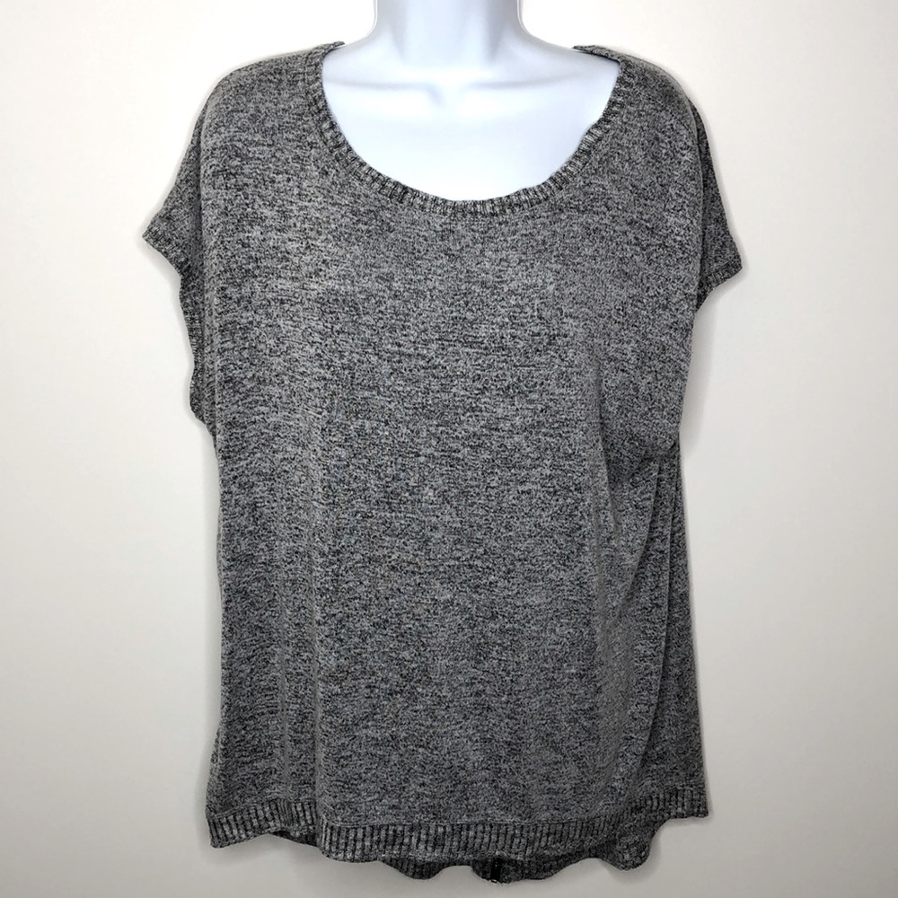 Women’s Matty M Sleeveless Sweater